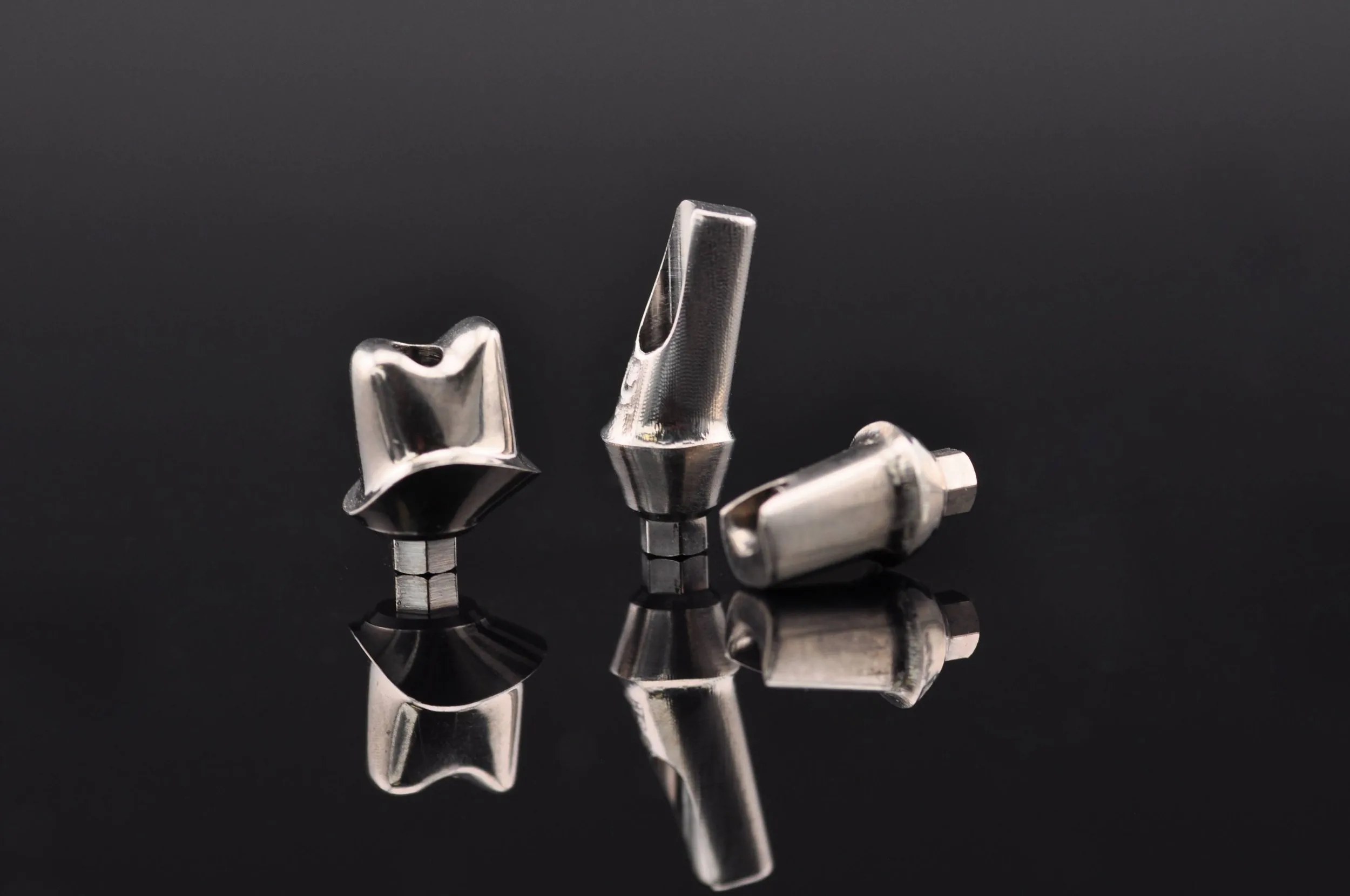 Custom CAD/CAM implant abutments